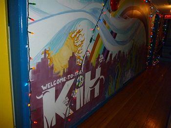 Kelowna International Hostel Exteriör bild